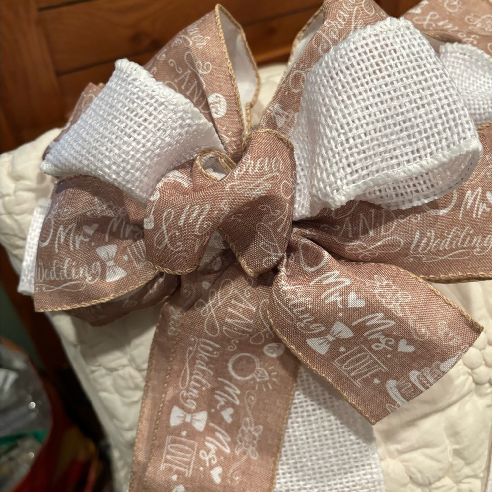 2 Bows